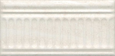 Бордюр Олимпия бежевый светлый структура матовый 20x9,9x0,92